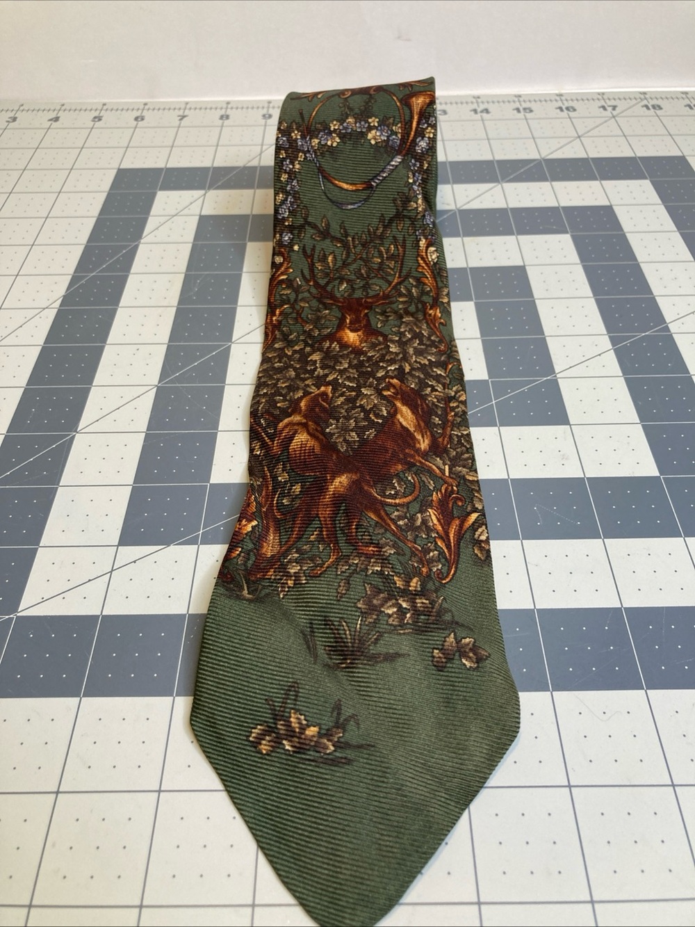 Vintage Polo Ralph Lauren Hand Made Silk Necktie Hunting Horn Buck Hounds Dogs